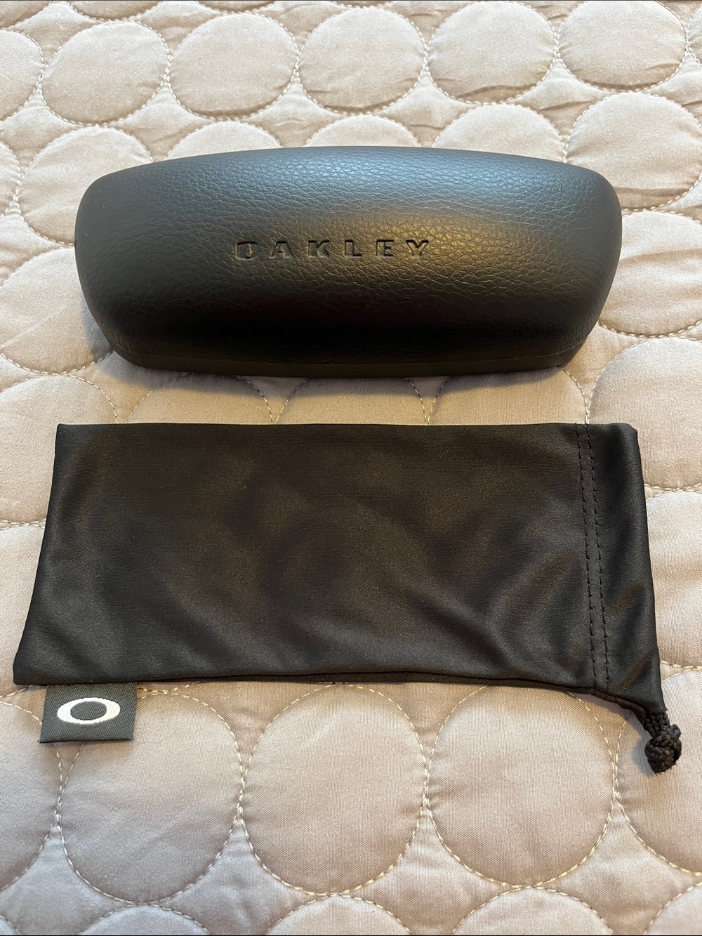Oakley Black Hard Sunglasses Case with Soft Pouch